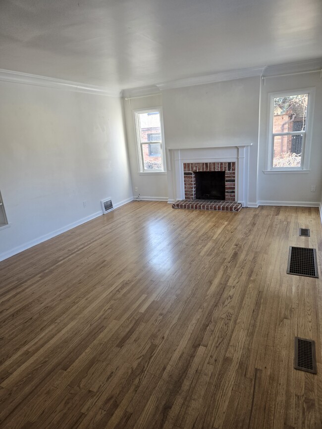 Building Photo - 1776 E 900 S