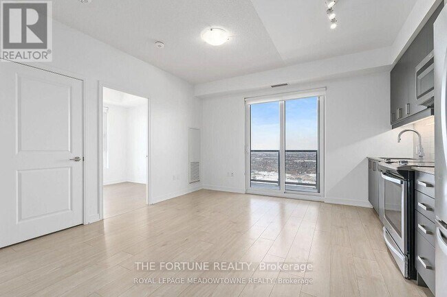 Building Photo - 8 Nahani Way