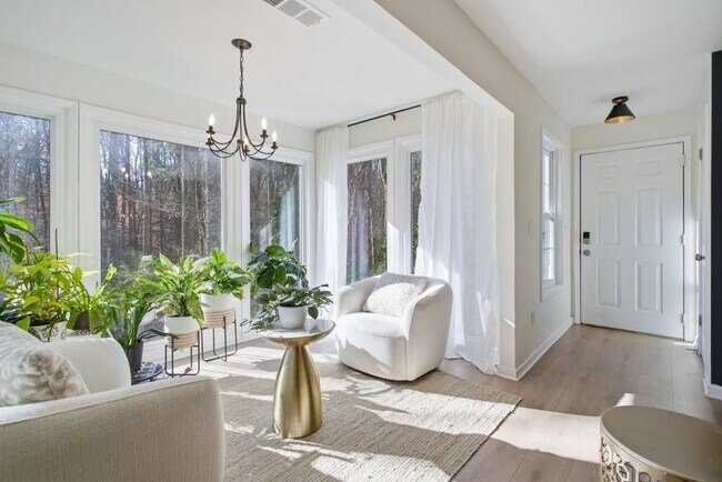 Foto del edificio - 1407 Vicksburg Pl