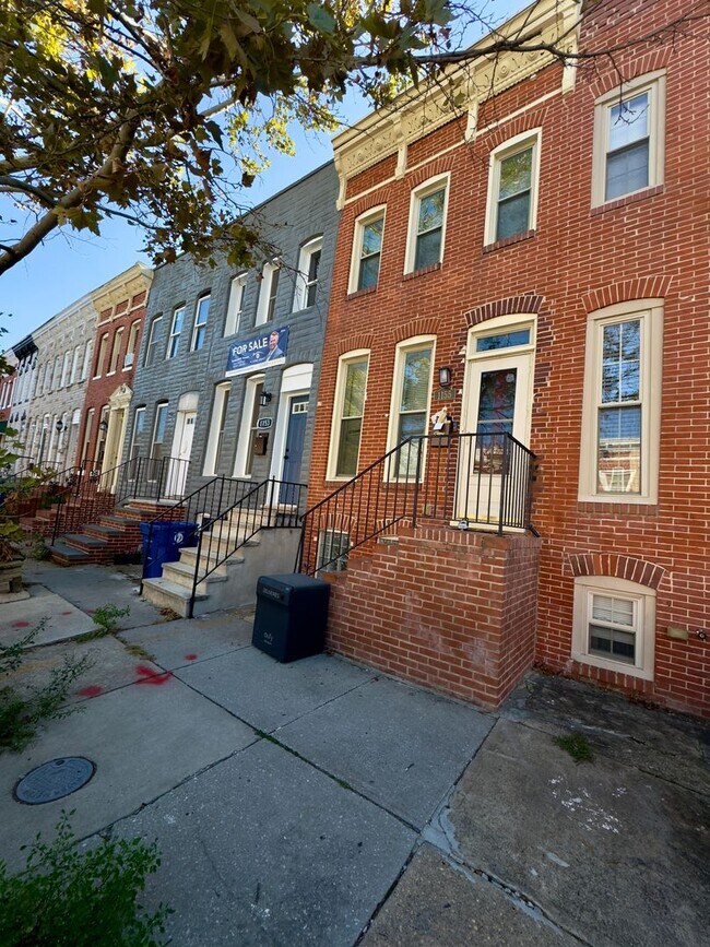 Building Photo - Charming 3Bed/1.5Bath in Washington Village