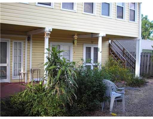 Exterior Front - 734 Newark St