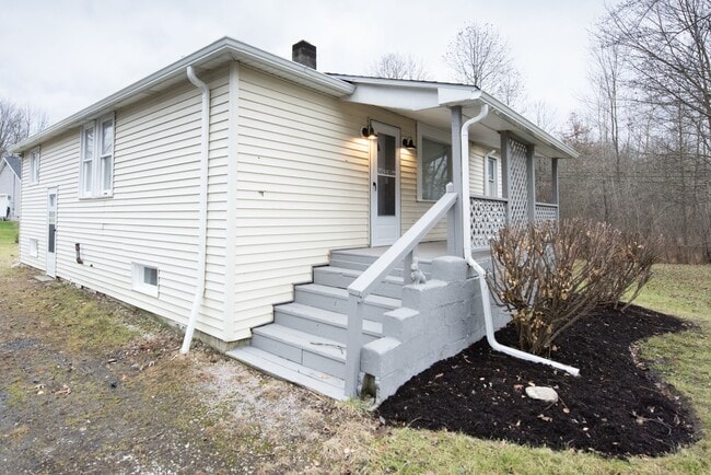 Building Photo - 16781 Akron St