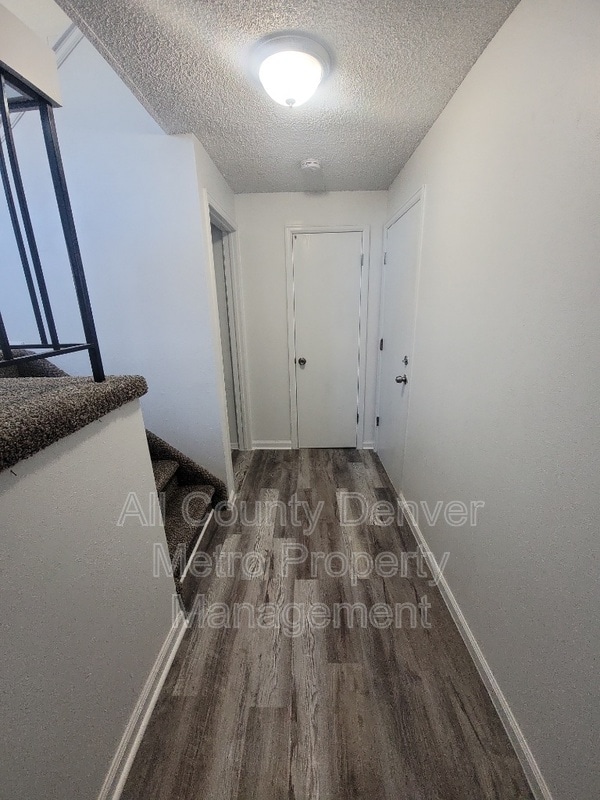 Building Photo - 12151 Bellaire Pl