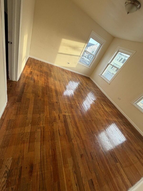 Foto del edificio - 113 Delavan Ave