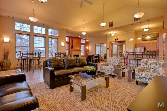 Building Photo - 702 Bear Claw Way