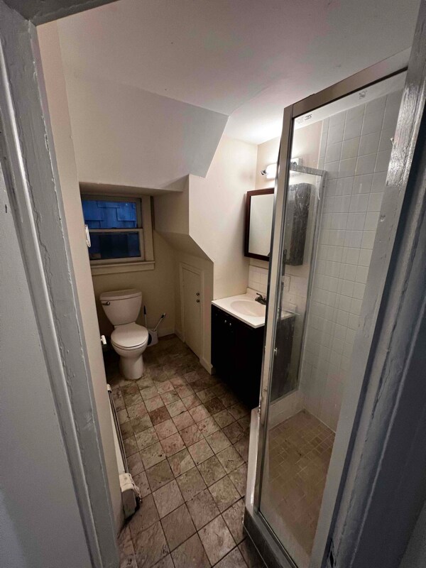 Foto del edificio - 270 N 9th St