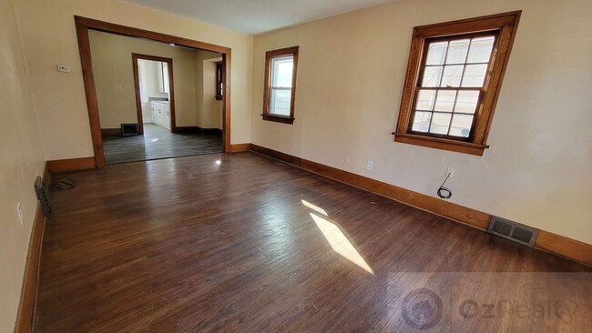 Foto del edificio - Welcome Home to DeVeaux Neighborhood!