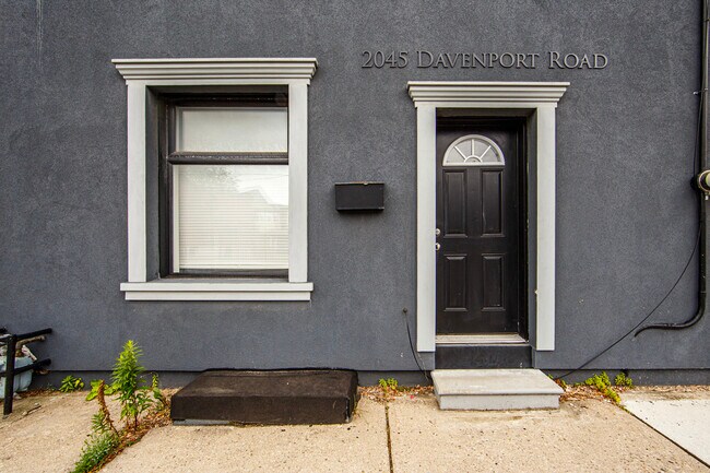 Photo du bâtiment - 2045 Davenport Rd
