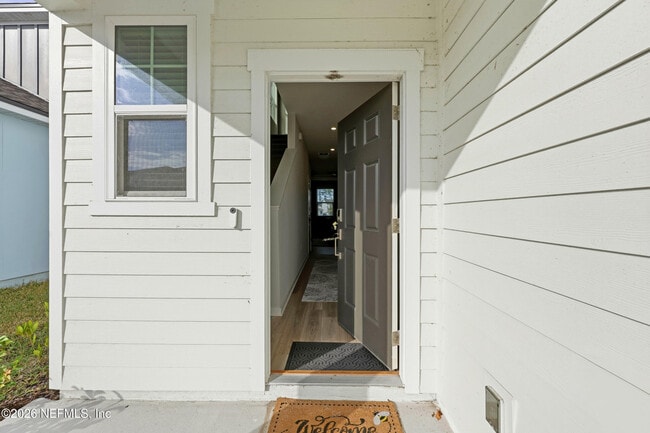 Foto del edificio - 14742 Cashew Ave