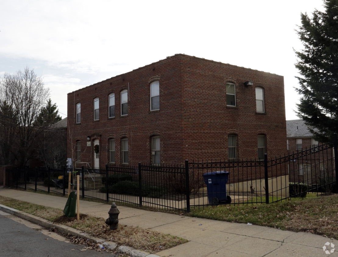 Primary Photo - 1443-1449 Smith Pl SE