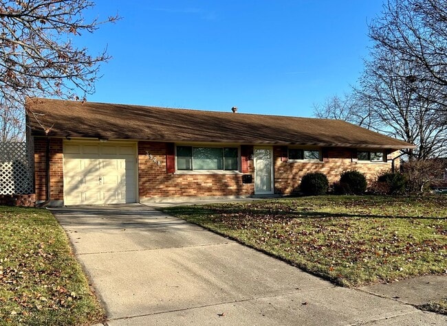 3 bed 1 bath close to shopping, schools, parks and more! - 3 bed 1 bath close to shopping, schools, parks and more! House