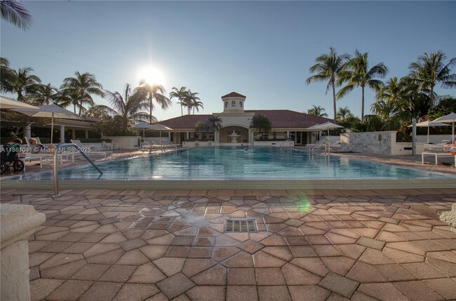 Building Photo - 19900 E Country Club Dr