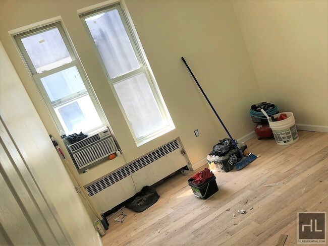 Building Photo - EAST 53 STREET
