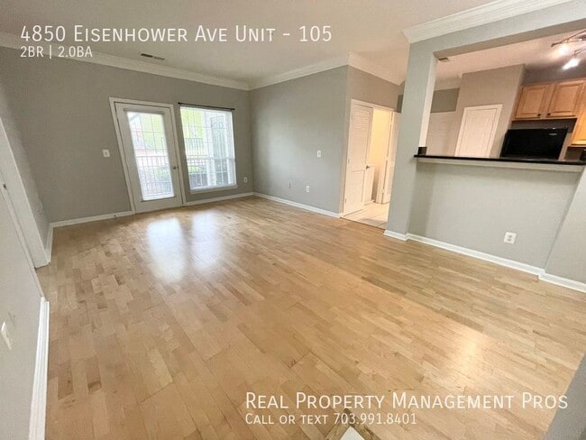 Building Photo - 4850 Eisenhower Ave