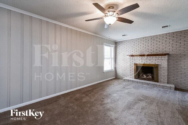 Foto del edificio - 1465 Wheaton St