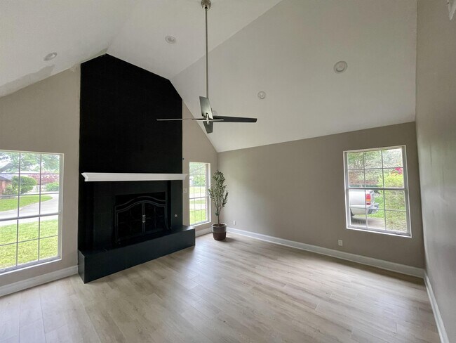 Foto del edificio - 1433 Pickwick Ln