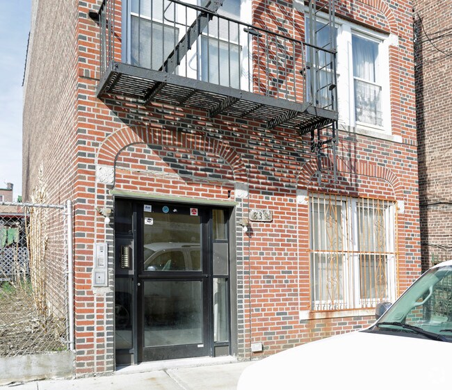 Building Photo - 839 E 218th