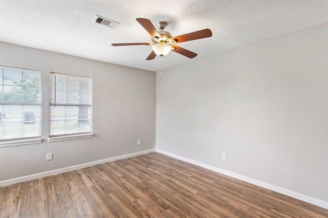 Foto del edificio - 13210 Rockglen St