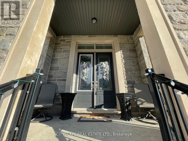 Photo du bâtiment - 3041 Post Rd