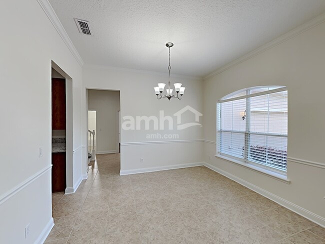 Building Photo - 604 Battersea Dr