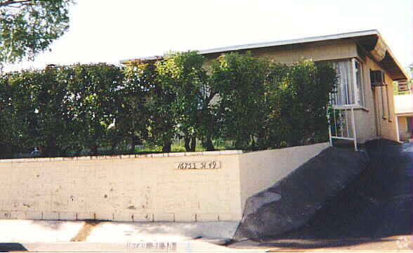 Foto del edificio - 16751 Tracy St