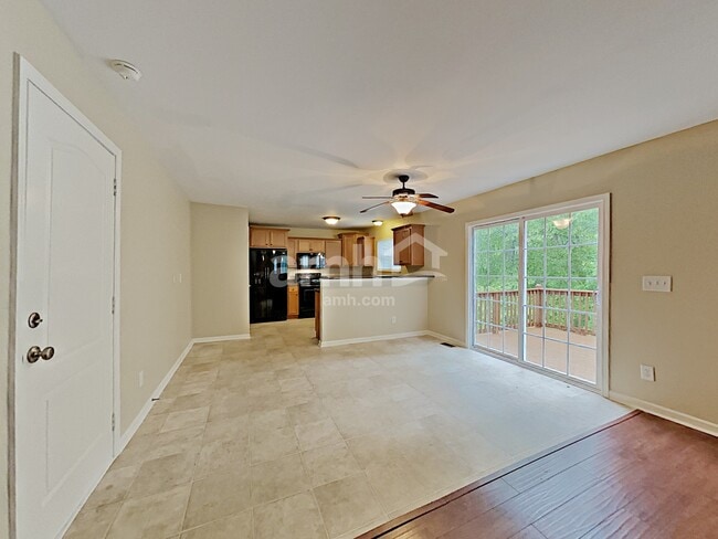 Building Photo - 2716 Leesa Ann Ln