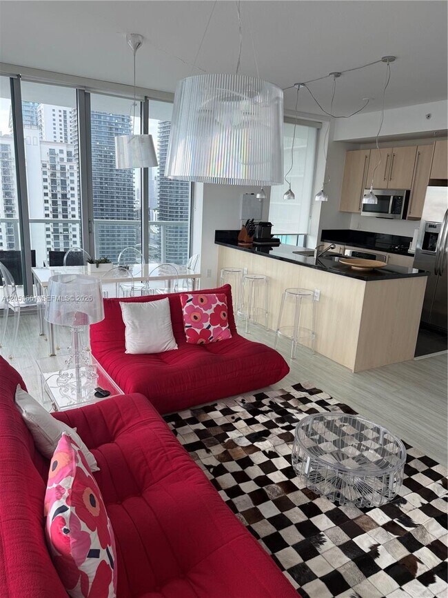 Foto del edificio - 79 SW 12th St