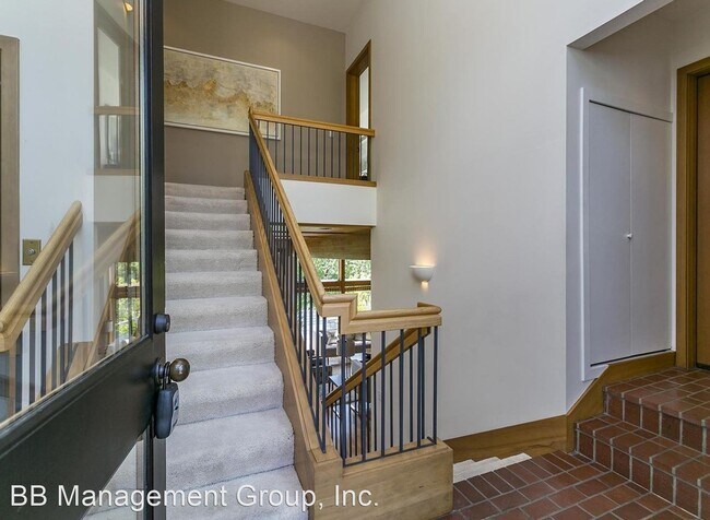 Foto del edificio - 3 br, 2.5 bath House - 2946 SW Canterbury ...