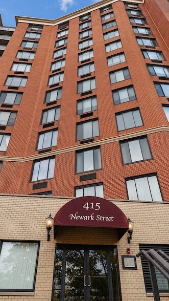 Building Photo - 415 Newark St.