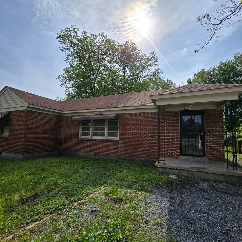 Primary Photo - 4684 Berta Rd