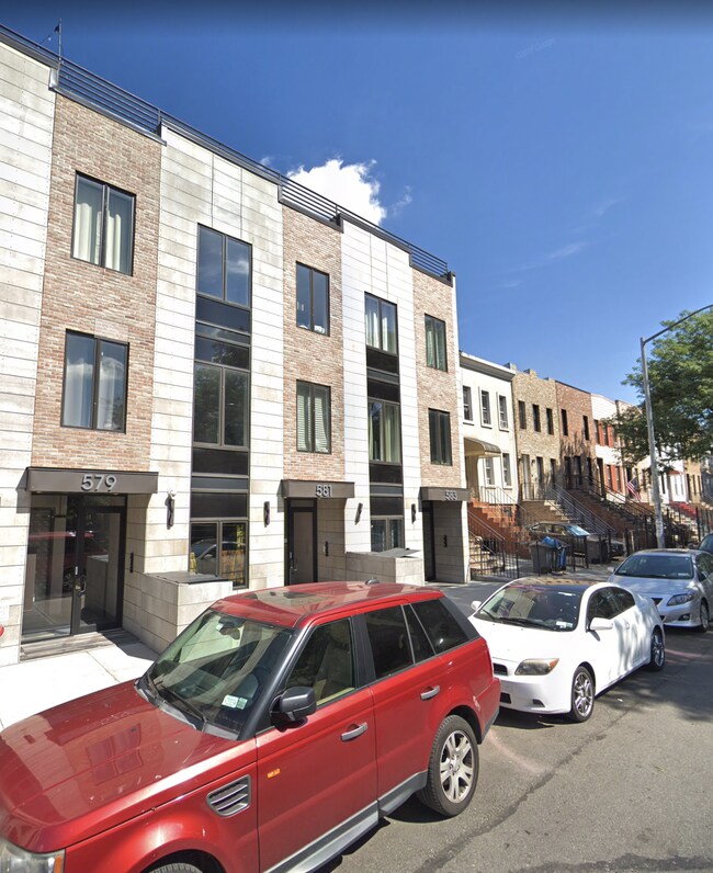 579 Van Buren St Unit 2, Brooklyn, NY 11221 Condo for Rent in