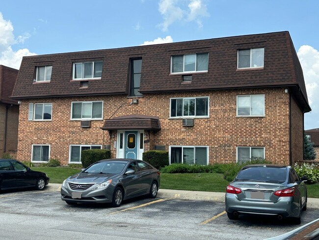 Building Photo - 1202 Woodbury Ln