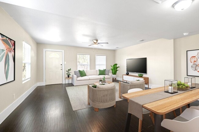 Building Photo - Charming Beacon Hill home with large private backyard