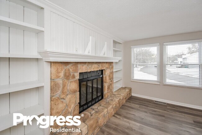 Building Photo - 4151 Clayburn Dr