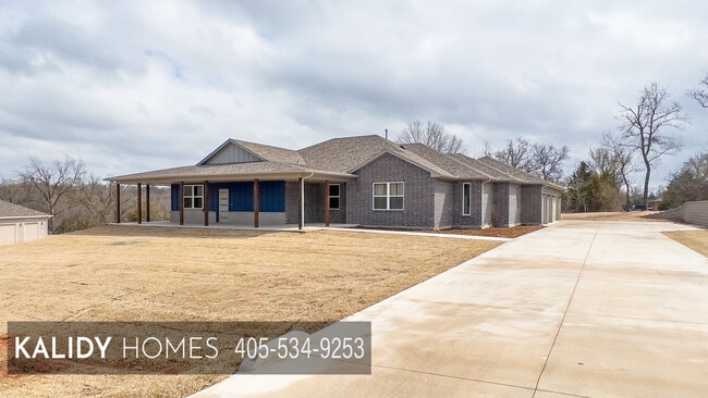 Building Photo - 17636 Salma Rd
