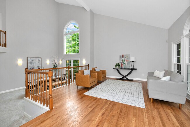 Building Photo - 3035 Box Canyon Rd SE