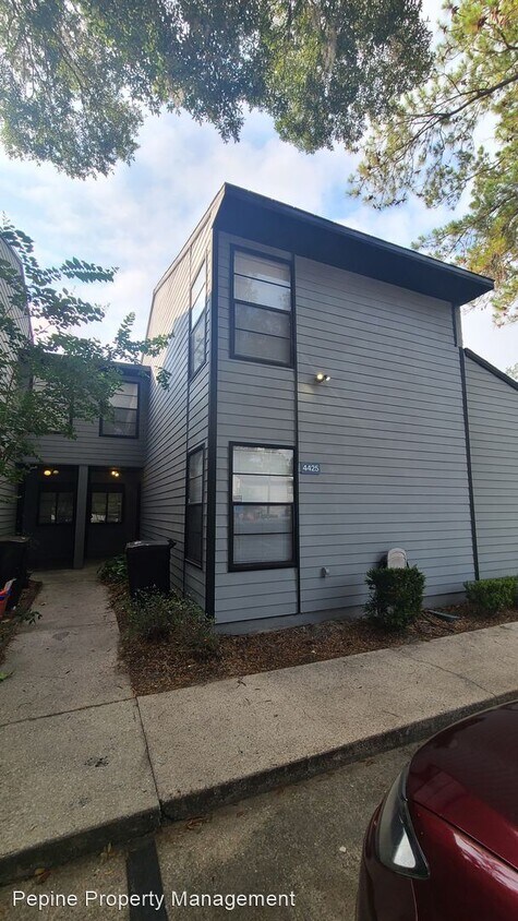 Primary Photo - 3 br, 2 bath House - 4425 SW 20th Lane