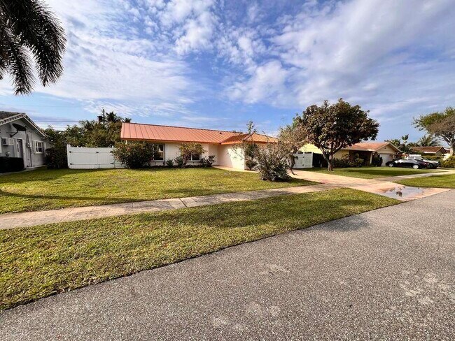 Foto del edificio - 1580 NW 11th St