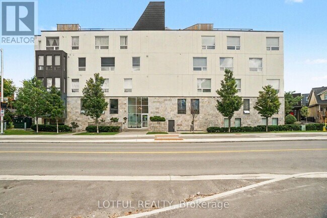 Photo du bâtiment - 150 Greenfield Ave