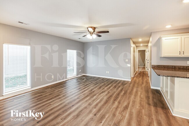 Foto del edificio - 5110 N Bellaire Ave