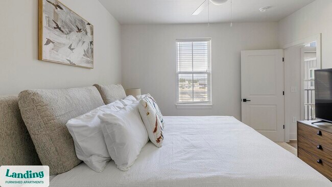 Foto del edificio - 170 Graphics Dr