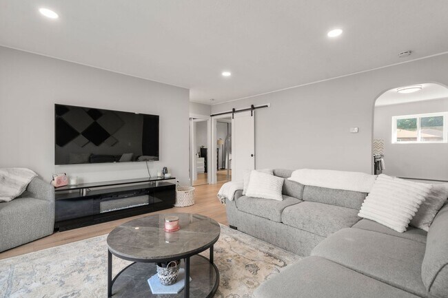 Photo - Renovated - Parking - Laundry - Pool Apartment