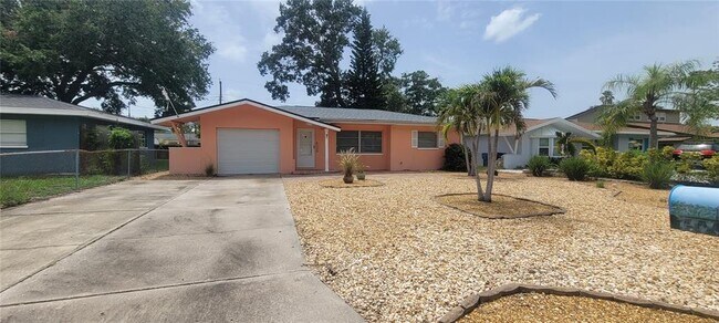 Building Photo - 2116 Georgianna St