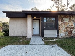 Building Photo - 747 Pineville Ln