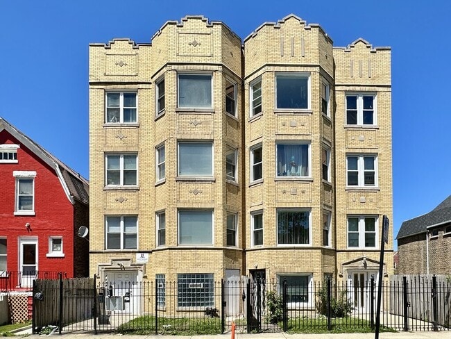 Building Photo - 4344 W Lexington St