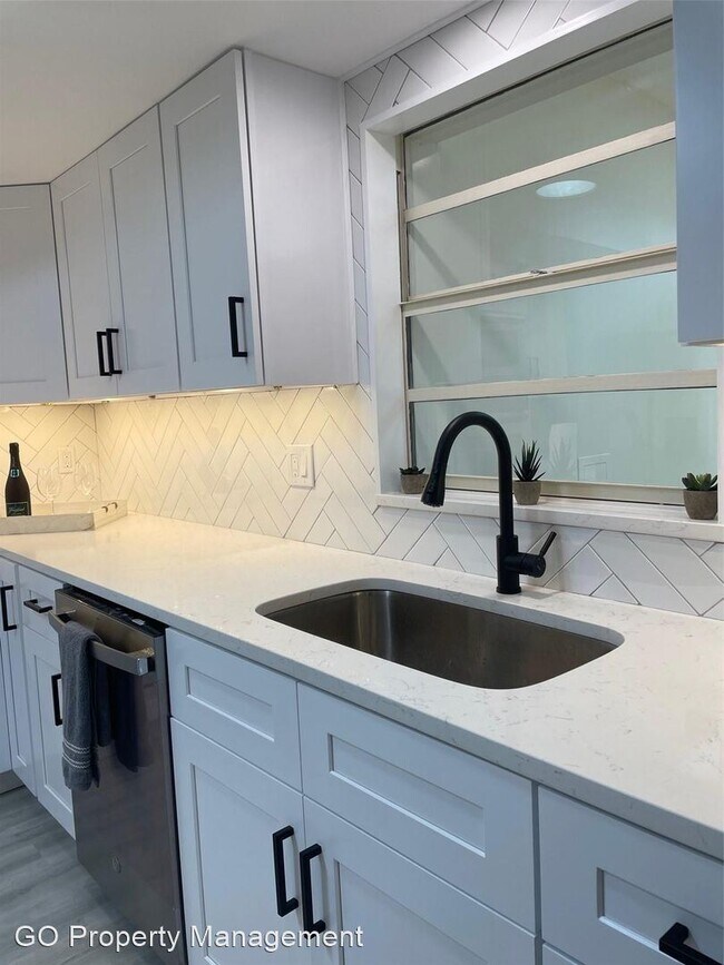 Building Photo - 4 br, 2.5 bath House - 1220 Winter Springs...