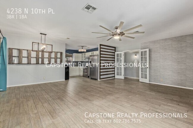 Building Photo - Beautifully updated 1950s 3 bed 1 bath hom...