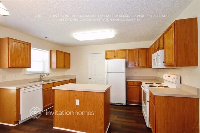 Foto del edificio - 3752 Cashew Dr