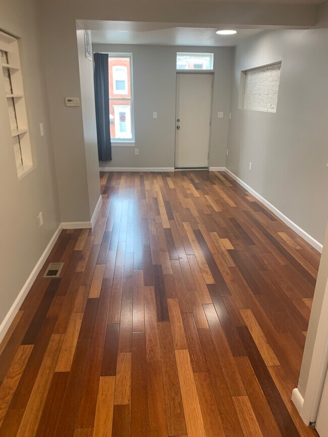 Foto del edificio - 117 S Wolfe St