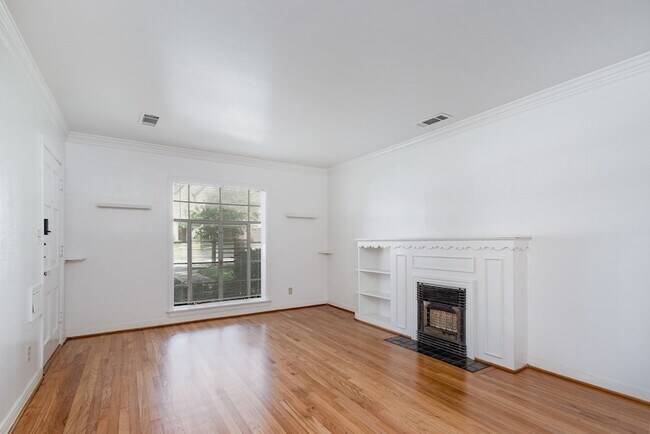 Foto del edificio - 6032 Marquita Ave